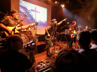 THE NEAL MORSE BAND_3